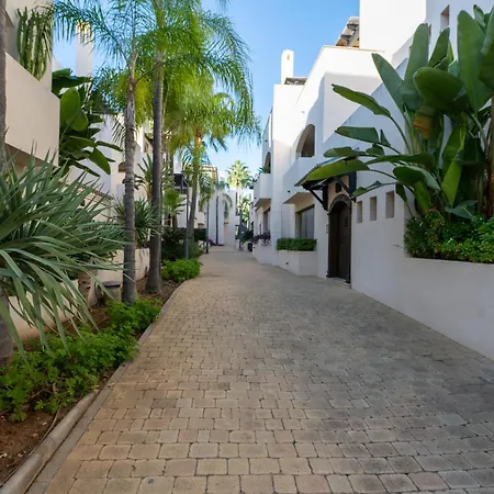 Apto Nueva Andalucia Puerto Banus Vigilancia 24h * Marbella