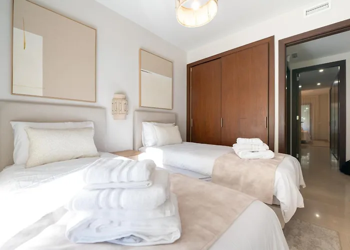 Apto Nueva Andalucia Puerto Banus Vigilancia 24h *