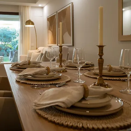 Apto Nueva Andalucia Puerto Banus Vigilancia 24h דירה